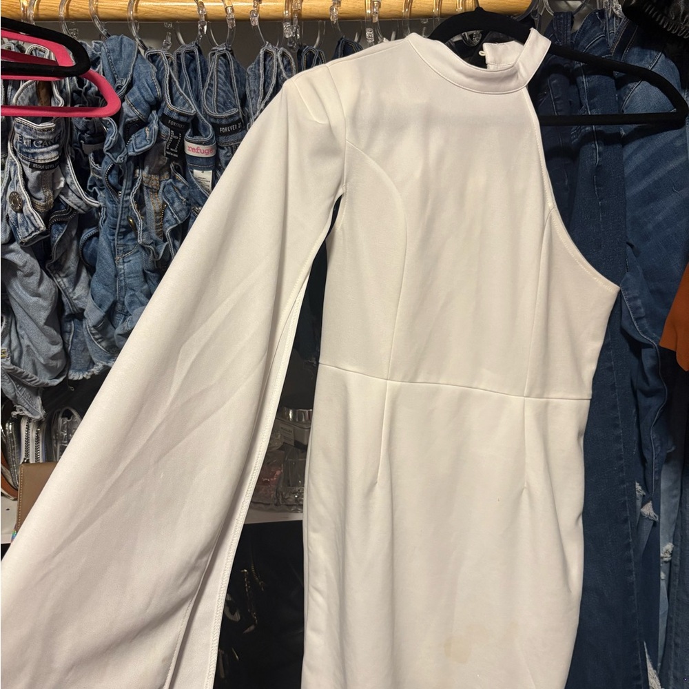 Elegant White One-Shoulder Dress